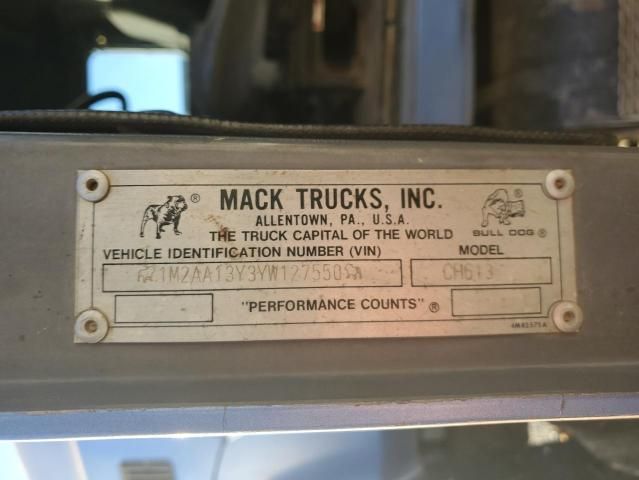 2000 Mack 600 CH600