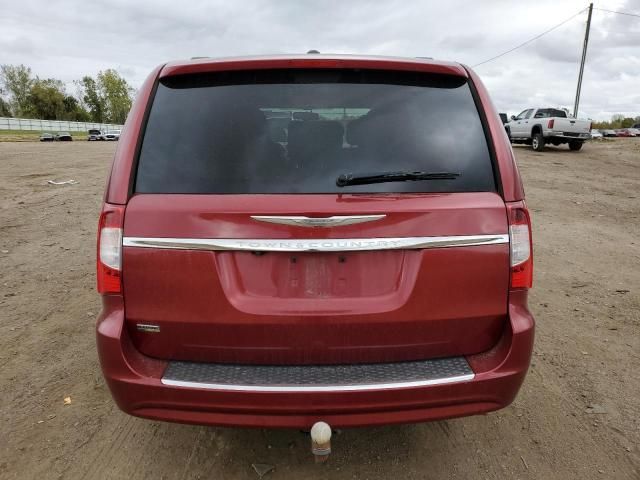 2013 Chrysler Town & Country Touring