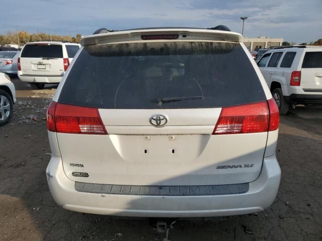 2005 Toyota Sienna XLE