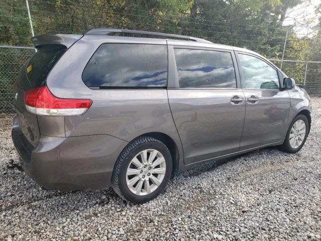 2013 Toyota Sienna LE