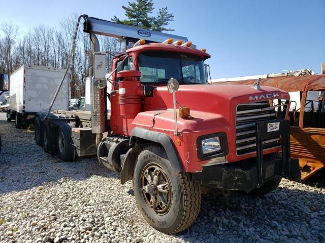 2000 Mack 600 RD600