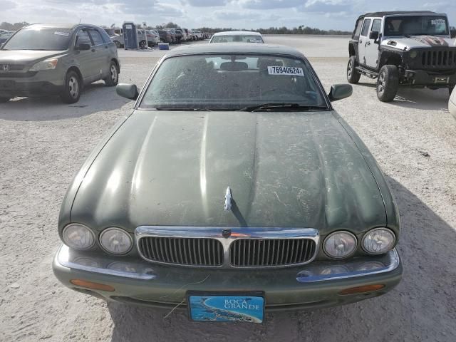 1999 Jaguar XJ8