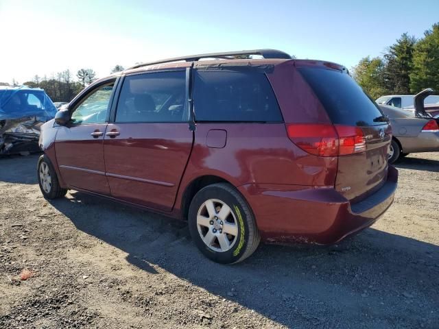 2004 Toyota Sienna CE