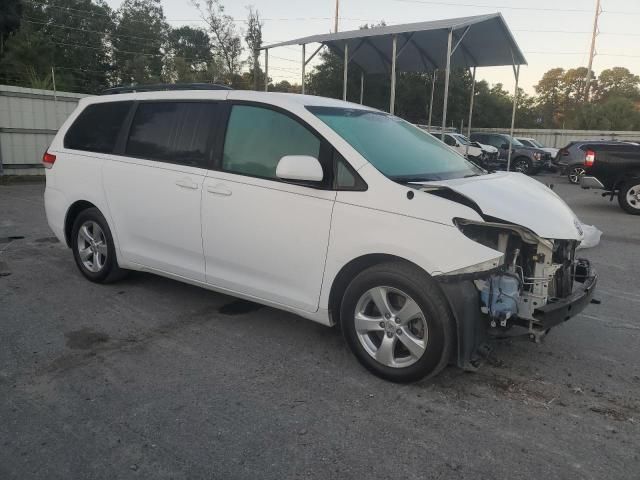 2013 Toyota Sienna LE