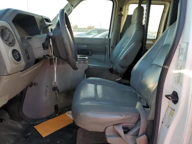 2013 Ford Econoline E250 Van