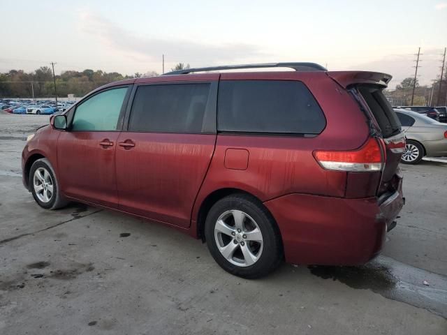 2012 Toyota Sienna LE