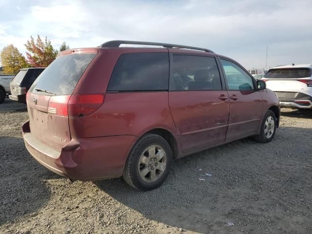 2005 Toyota Sienna CE