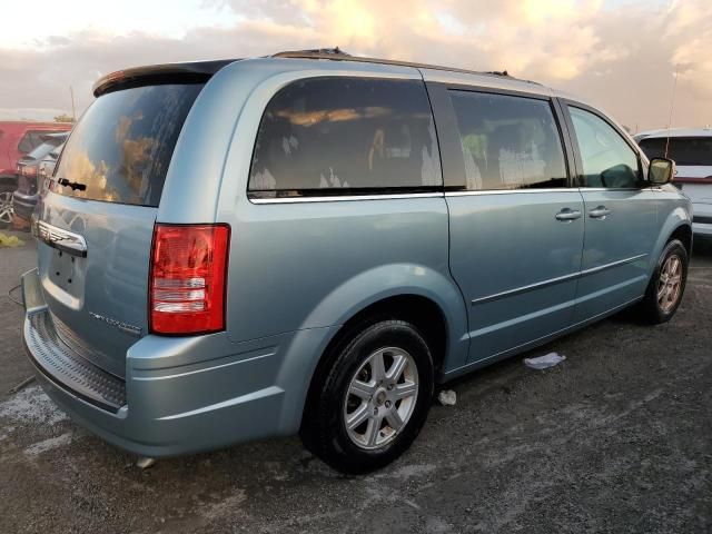 2010 Chrysler Town & Country Touring