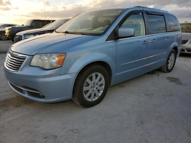 2013 Chrysler Town & Country Touring