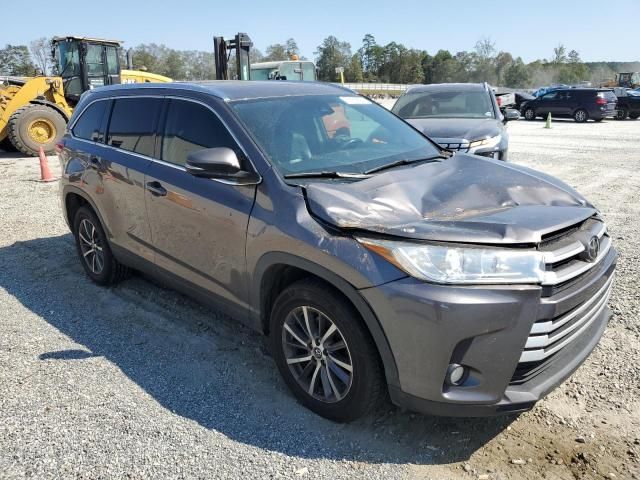 2019 Toyota Highlander SE