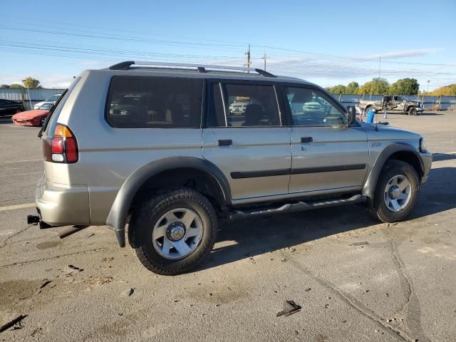 2004 Mitsubishi Montero Sport ES