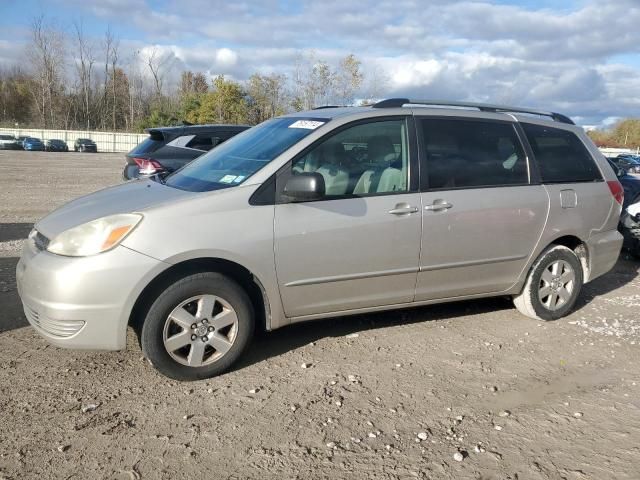 2005 Toyota Sienna LE