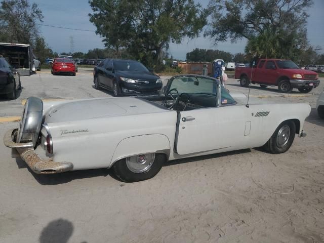 1956 Ford Thunderbird