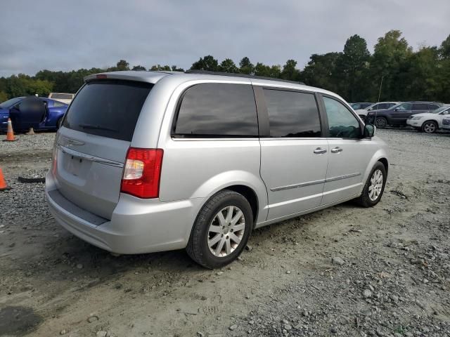 2012 Chrysler Town & Country Touring L