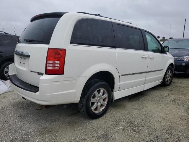 2010 Chrysler Town & Country Touring