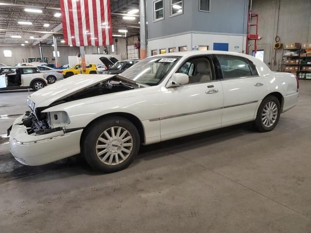 2004 Lincoln Town Car Ultimate