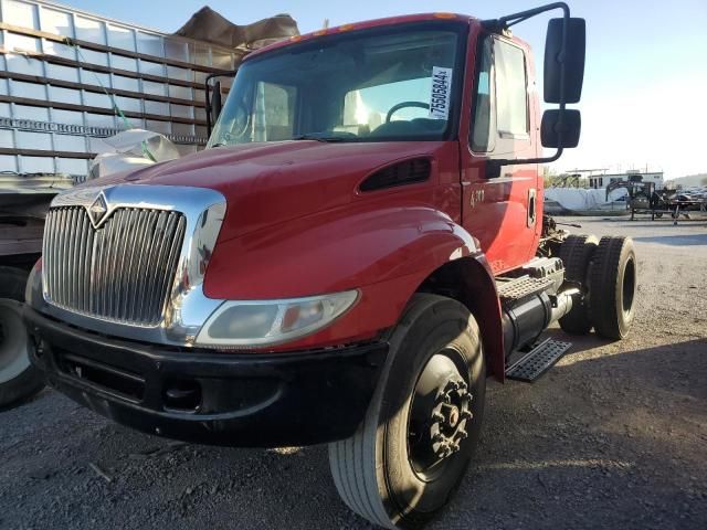 2003 International 4000 4300