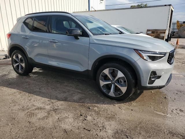 2024 Volvo XC40 Plus