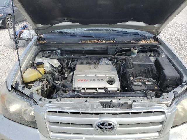 2004 Toyota Highlander Base