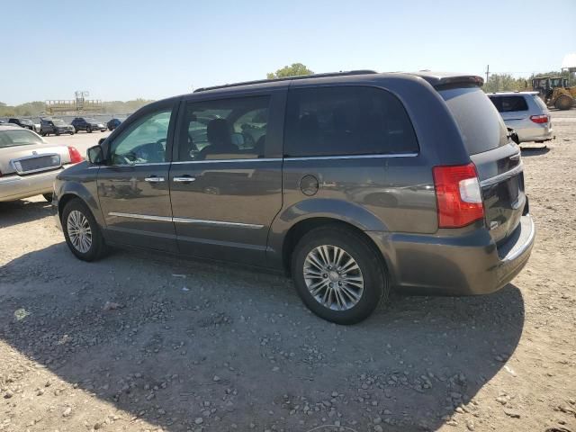 2015 Chrysler Town & Country Touring L