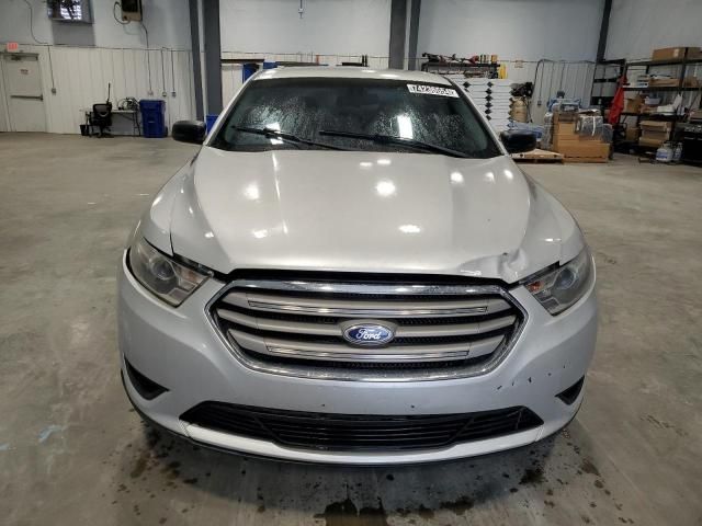 2013 Ford Taurus SE