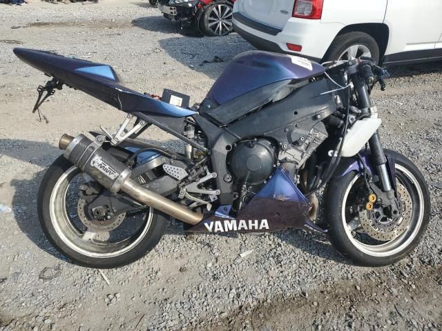 2002 Yamaha YZFR1