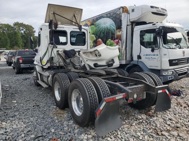 2016 Freightliner Cascadia 113