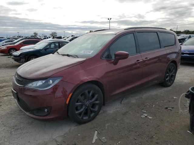 2020 Chrysler Pacifica Touring L Plus