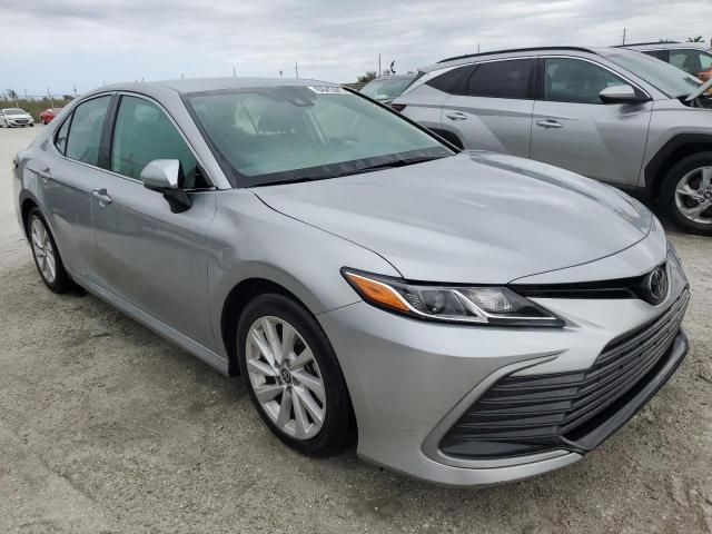 2022 Toyota Camry LE