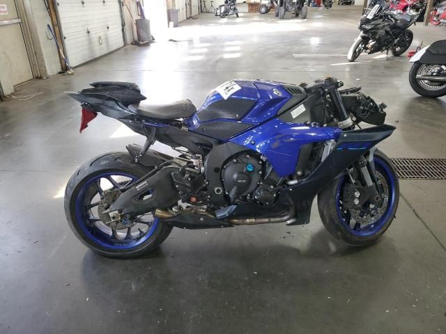 2022 Yamaha YZFR1