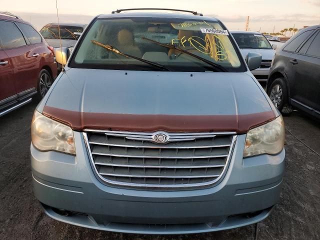 2010 Chrysler Town & Country Touring