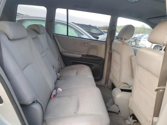 2004 Toyota Highlander Base