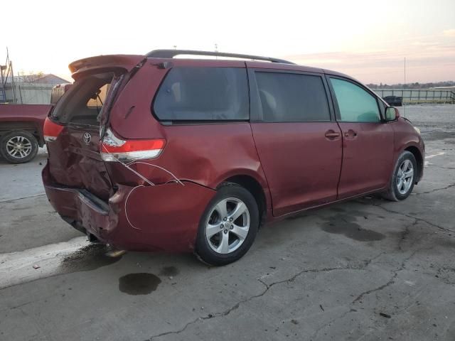 2012 Toyota Sienna LE