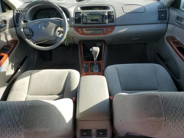 2004 Toyota Camry LE