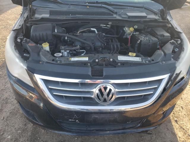 2009 Volkswagen Routan SE