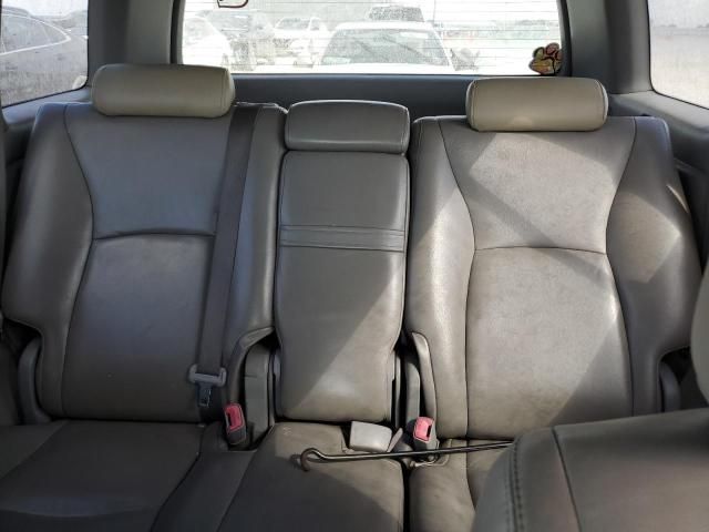 2004 Toyota Highlander Base