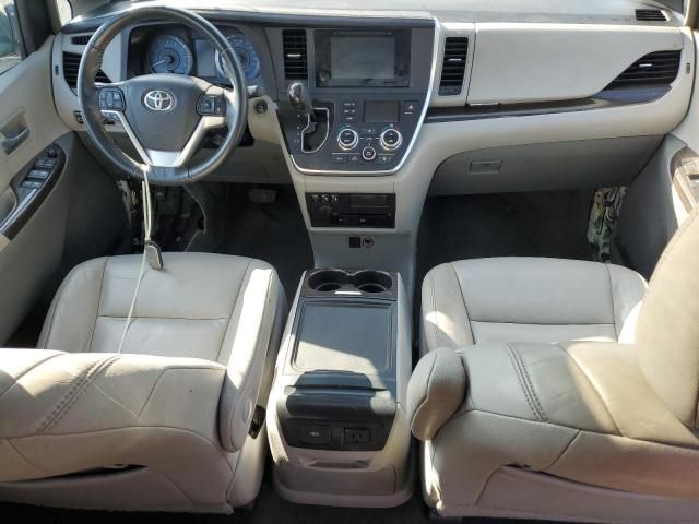 2015 Toyota Sienna XLE