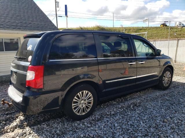 2015 Chrysler Town & Country Touring L