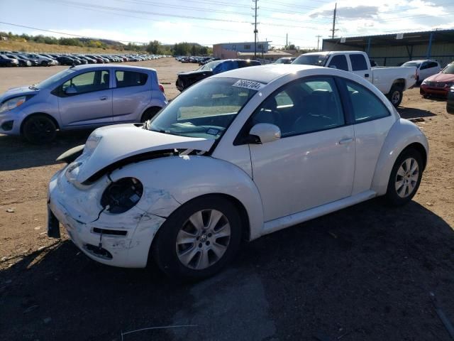 2010 Volkswagen New Beetle