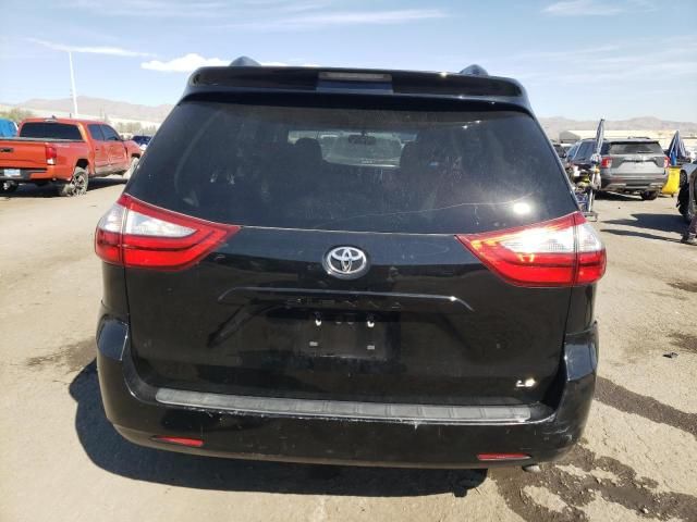 2015 Toyota Sienna LE