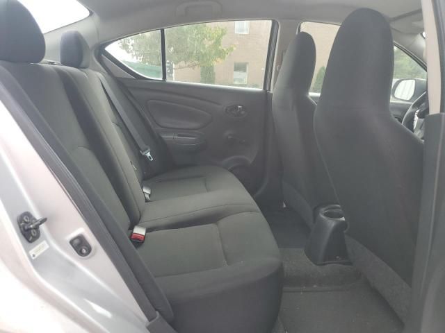 2015 Nissan Versa S