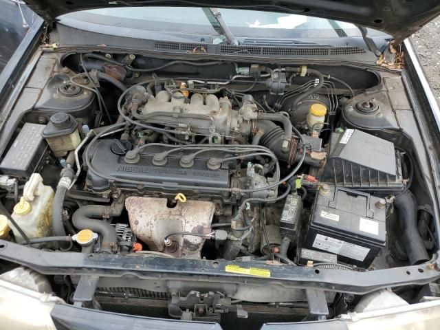 1999 Nissan Sentra Base