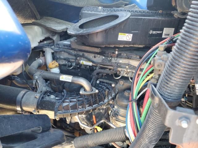 2018 Freightliner Cascadia 126