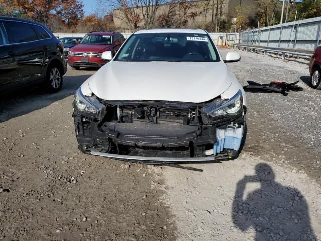 2016 Infiniti Q50 Premium