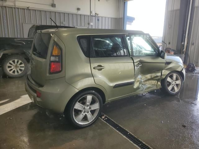 2011 KIA Soul +