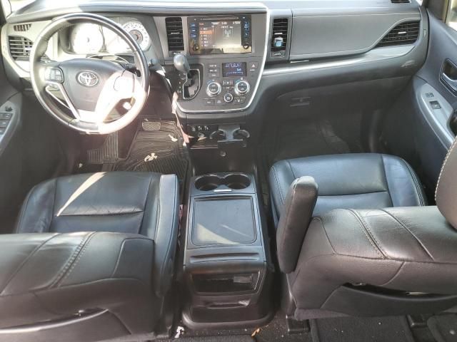 2015 Toyota Sienna Sport