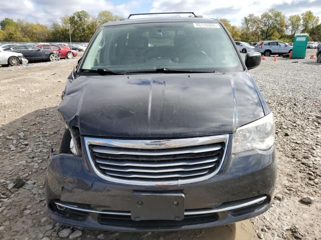 2013 Chrysler Town & Country Touring