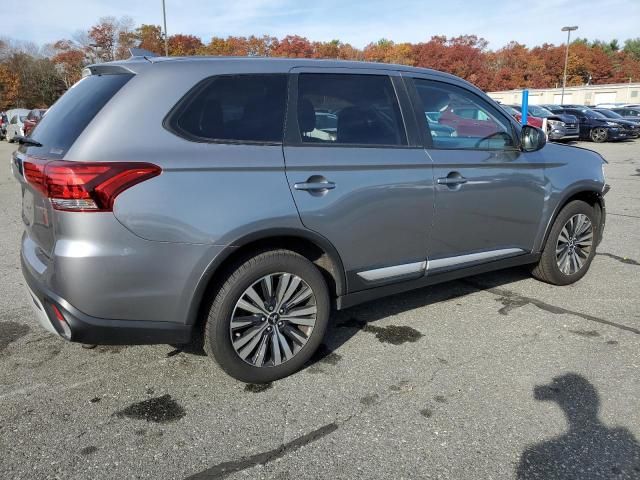 2020 Mitsubishi Outlander SE