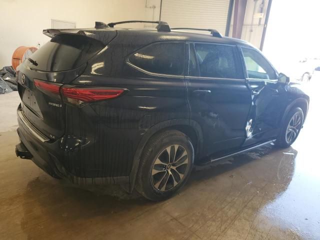 2020 Toyota Highlander Hybrid XLE