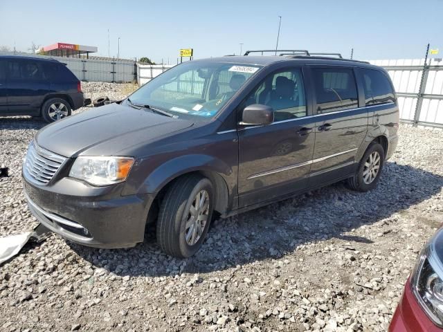 2016 Chrysler Town & Country Touring